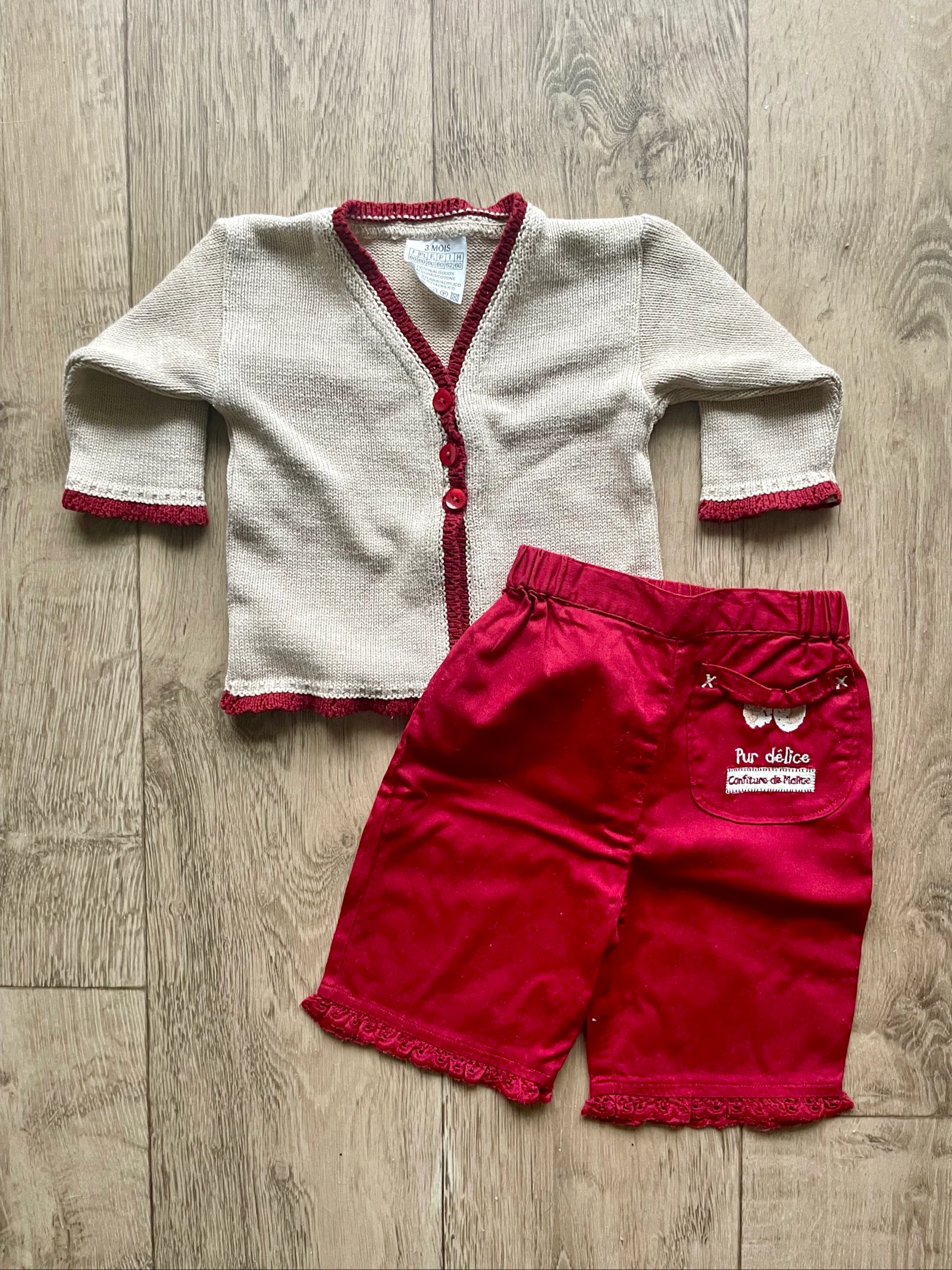 Ensemble gilet et pantalon taille 3 mois 